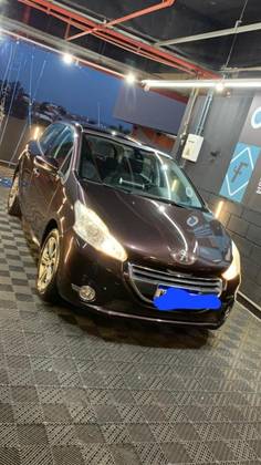 PEUGEOT 208 1.6 GRIFFE 16V FLEX 4P AUTOMÁTICO